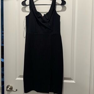 Lulu’s Classic Black Sleeveless Sheath Dress